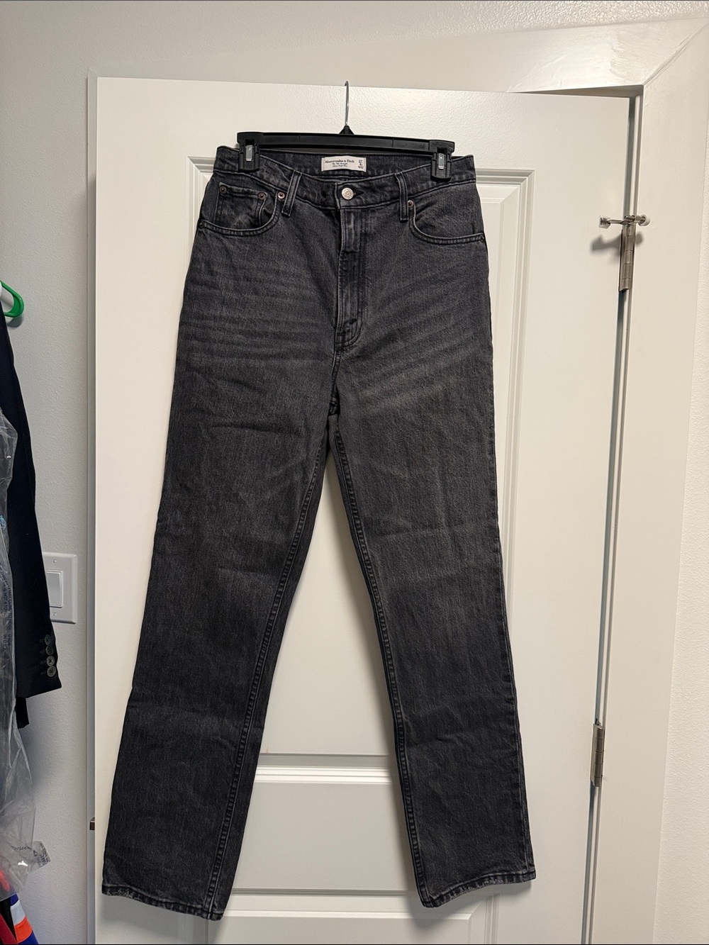 Abercrombie & Fitch 90s Straight Ultra High Rise Black Jeans